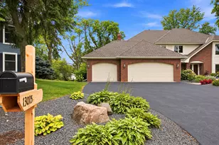13015 38th Pl N, Plymouth, MN 55441 - Photo 3