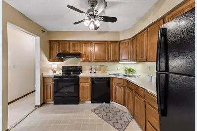 3801 W 98th Street #306, Bloomington, MN 55431 - Photo 11