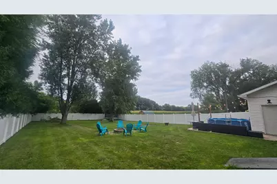 197 2nd Street NE, Clarks Grove, MN 56016 - Photo 5