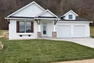 2563 Clubhouse Dr, Lake City, MN 55041 - Photo 1