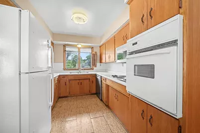 623 Griggs Street S, Saint Paul, MN 55116 - Photo 5