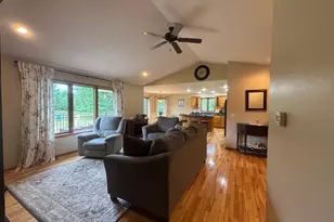 855 Bauer Ave, Eau Claire, WI 54703 - Photo 5