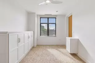 301 Kenwood Pkwy, Minneapolis, MN 55403 - Photo 33