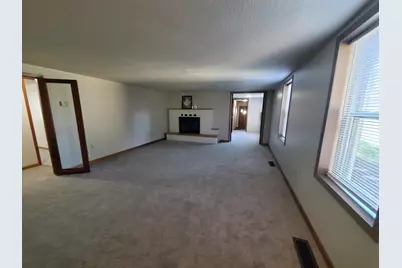 719 N Spring Street, New Ulm, MN 56073 - Photo 5