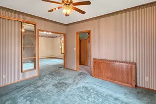 410 N 6th St, Marshall, MN 56258 - Photo 7