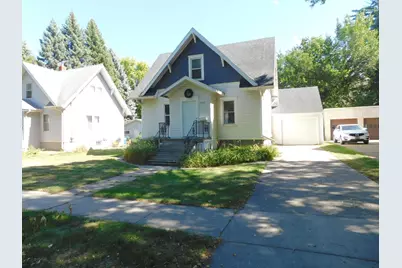 606 5th Street S, Moorhead, MN 56560 - Photo 1