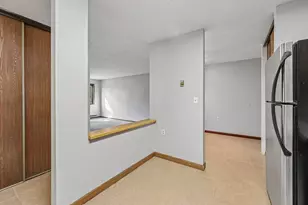 221 Grand Ave W, South Saint Paul, MN 55075 - Photo 13