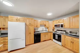 301 Cari Park Ln, Hastings, MN 55033 - Photo 3