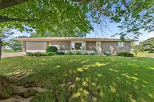 508 Central Ave S, Geneva, MN 56035 - Photo 3