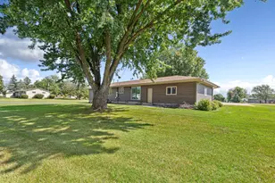508 Central Ave S, Geneva, MN 56035 - Photo 7