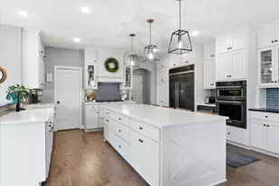 16106 Estate Ln, Lakeville, MN 55044 - Photo 17