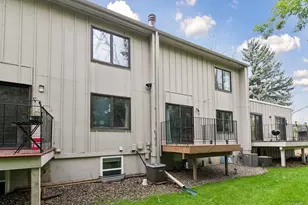 5851 Lake Curve Ln, Brooklyn Center, MN 55429 - Photo 33
