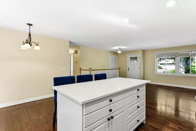 7064 Springhill Circle, Eden Prairie, MN 55346 - Photo 11