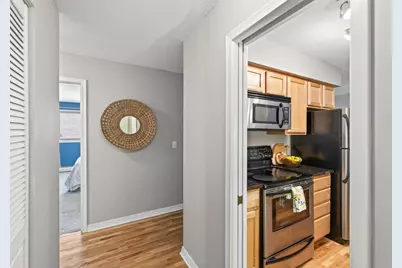 2727 W 43rd Street #311, Minneapolis, MN 55410 - Photo 5