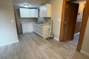 311 E 4th St, Crookston, MN 56716 - Photo 3