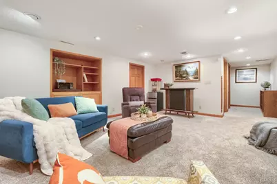 747 Grandview Avenue W, Roseville, MN 55113 - Photo 25