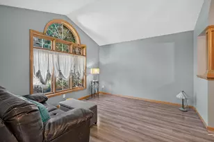 2883 Duluth St, Maplewood, MN 55109 - Photo 5