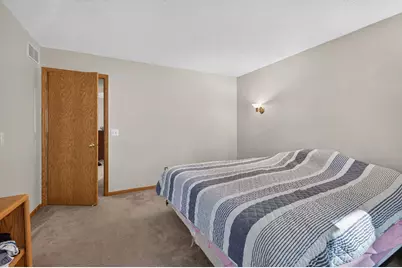 2883 Duluth Street, Maplewood, MN 55109 - Photo 23