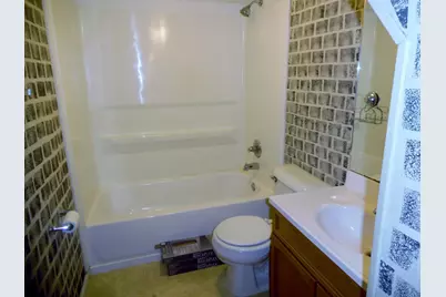 132 6th Street SW, Forest Lake, MN 55025 - Photo 5