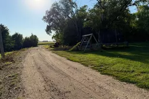 19202 605th Ave, Litchfield, MN 55355 - Photo 5