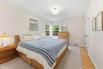 313 Vincent Avenue N, Minneapolis, MN 55405 - Photo 15