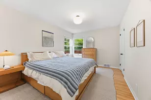313 Vincent Ave N, Minneapolis, MN 55405 - Photo 15