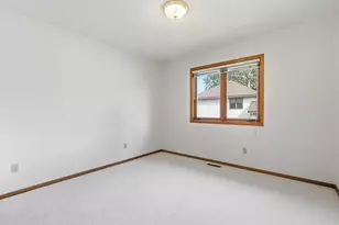 651 Allen Ave, Little Canada, MN 55117 - Photo 13