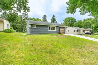 416 E Saint Charles Avenue, Fergus Falls, MN 56537 - Photo 3