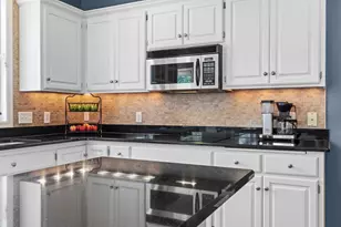11542 Avery Dr, Inver Grove Heights, MN 55077 - Photo 15