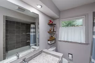 828 Lower Johnson Cir, Saint Peter, MN 56082 - Photo 17