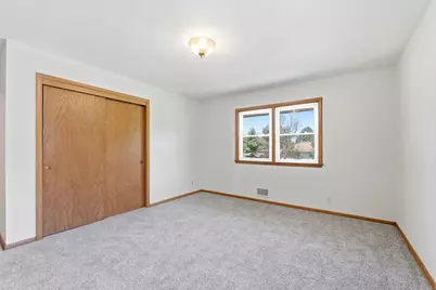 2919 64th Avenue N, Brooklyn Center, MN 55430 - Photo 37