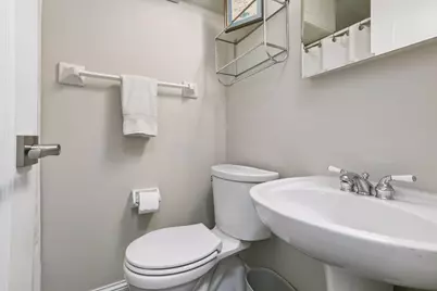 1952 Dupont Avenue S, Minneapolis, MN 55403 - Photo 27