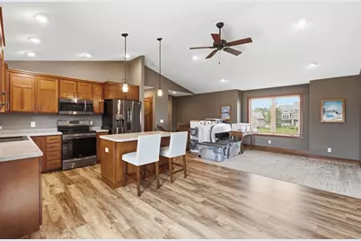 2237 Pioneer Trail, New Richmond, WI 54017 - Photo 5