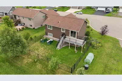 2237 Pioneer Trail, New Richmond, WI 54017 - Photo 35