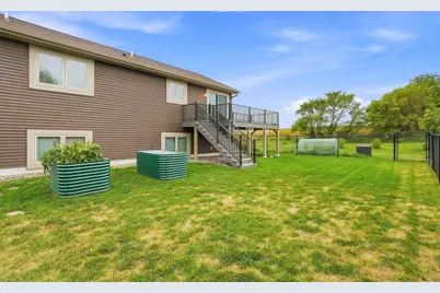 2237 Pioneer Trail, New Richmond, WI 54017 - Photo 33