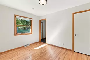 16403 Seymour Dr, Minnetonka, MN 55345 - Photo 7