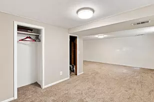 16403 Seymour Dr, Minnetonka, MN 55345 - Photo 25