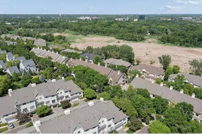 365 Willoughby Way W, Minnetonka, MN 55305 - Photo 35