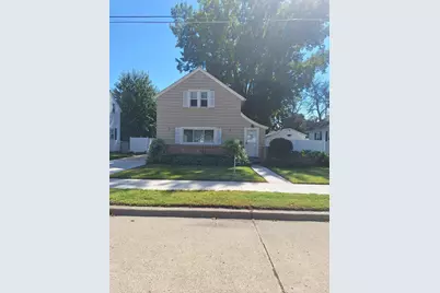 806 8th Avenue SE, Austin, MN 55912 - Photo 1