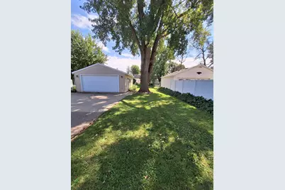 806 8th Avenue SE, Austin, MN 55912 - Photo 7