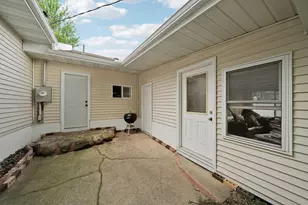 8423 16th Ave S, Bloomington, MN 55425 - Photo 33