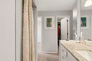 7601 Edinborough Way, Edina, MN 55435 - Photo 17