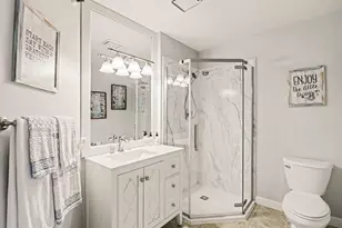 7601 Edinborough Way, Edina, MN 55435 - Photo 9