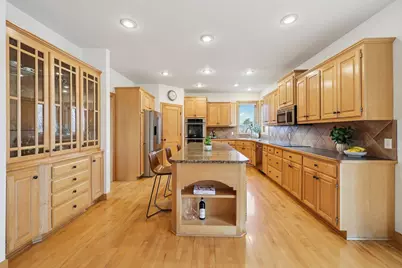 8813 Woodhill Drive, Savage, MN 55378 - Photo 9