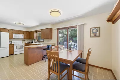 261 1st Avenue SE, New Brighton, MN 55112 - Photo 7