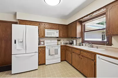 261 1st Avenue SE, New Brighton, MN 55112 - Photo 9