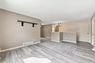 416 Central St W, Detroit Lakes, MN 56501 - Photo 9