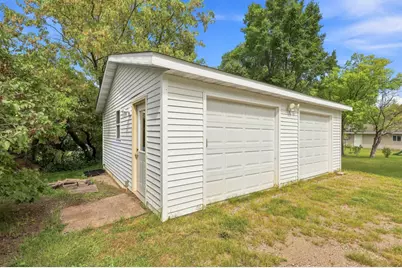 416 Central Street W, Detroit Lakes, MN 56501 - Photo 23