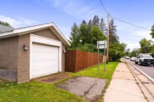 309 Maryland St, Duluth, MN 55803 - Photo 39