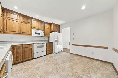 2749 Hilltop Court, North Saint Paul, MN 55109 - Photo 7